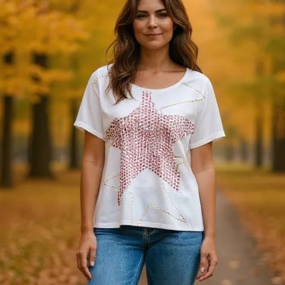 Chico's - NWT, White Blouse W/ Red & Gold Stars, Short Sleeves, Scoop Neck, - Picture 1 of 10